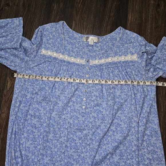 **SOLD** - Picture 8 of 10